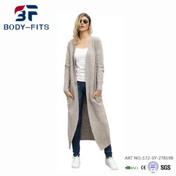 긴 스웨터 코트 소녀